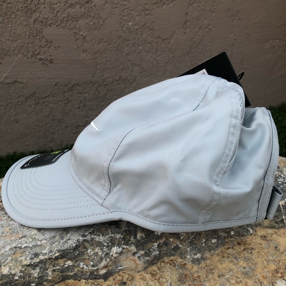 Nike Aerobill Featherlight Hat - Picture 7 of 7
